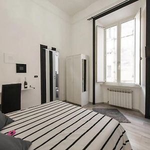 Kamer met een Queen Size Bed